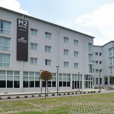 M2 Hotel 캠피비센지오 외부 사진